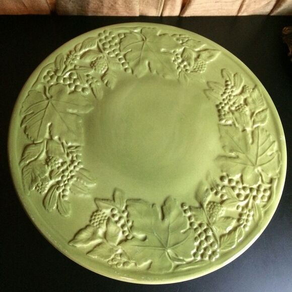 Ceramic Sage Green Round Pedestal Cake Platform - Picture 2 of 8